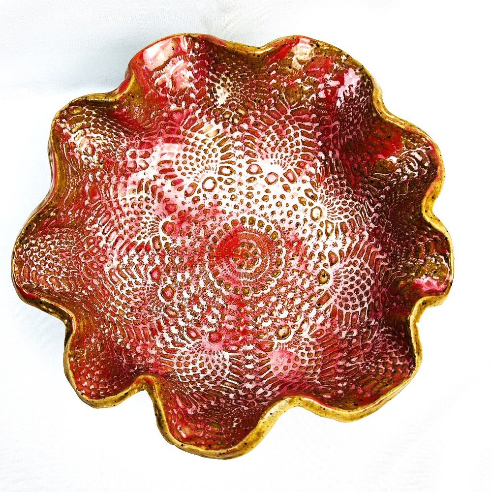 Handcrafted Ruffled Studio Art Pottery Bowl Red/Pink Intricate Lace Pattern 9”